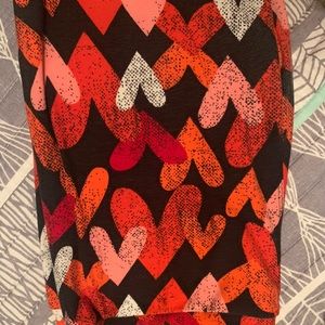 Lularoe one size valentine’s day themed leggings